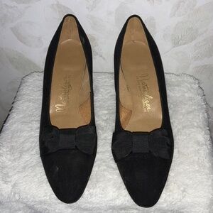 Women’s Black Naturalizer Bow Heels Size 7aa